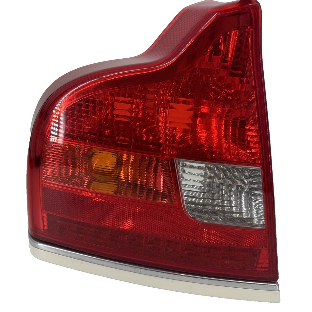 1999-2006 Volvo S80 Driver Tail Light Hella 159836-00 OEM White